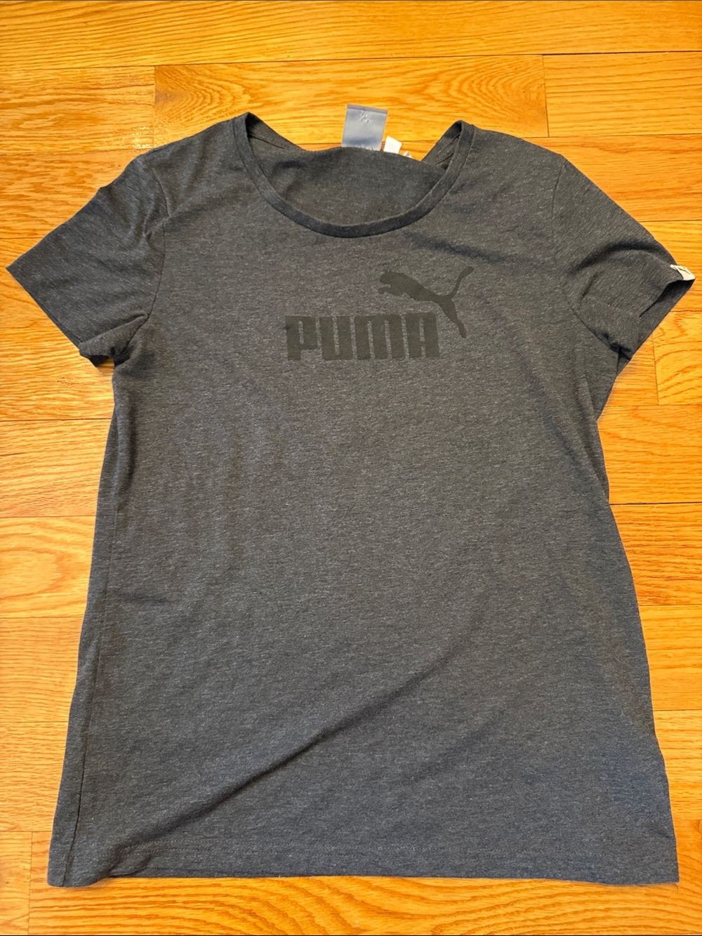Puma t shirt grey black size L athleisure athletic Y2K
